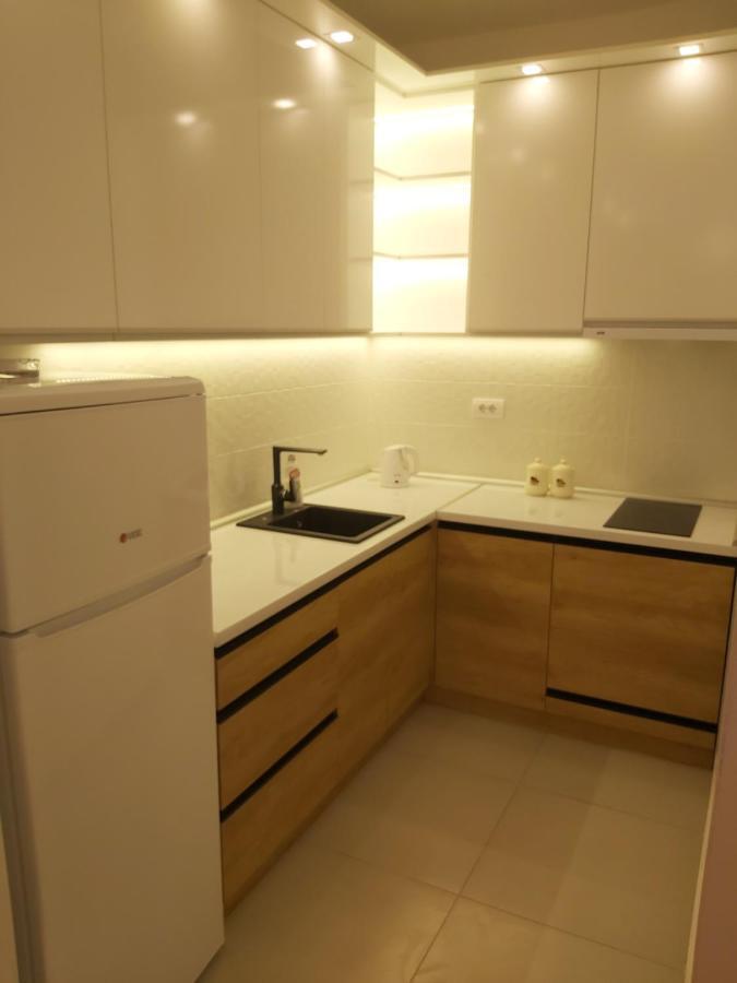 Apartman Elegance Free Garage Apartment โนวีซาด ภายนอก รูปภาพ